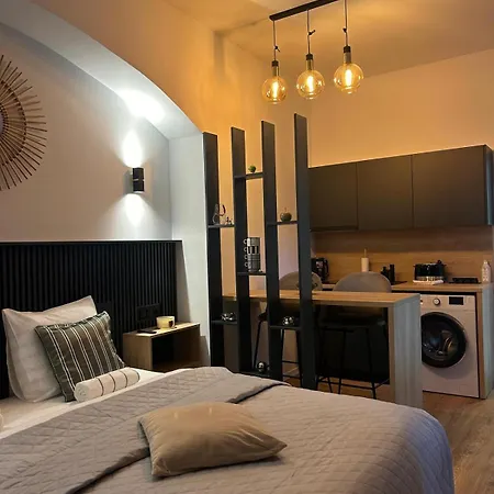 Sleepy Alex Apartment